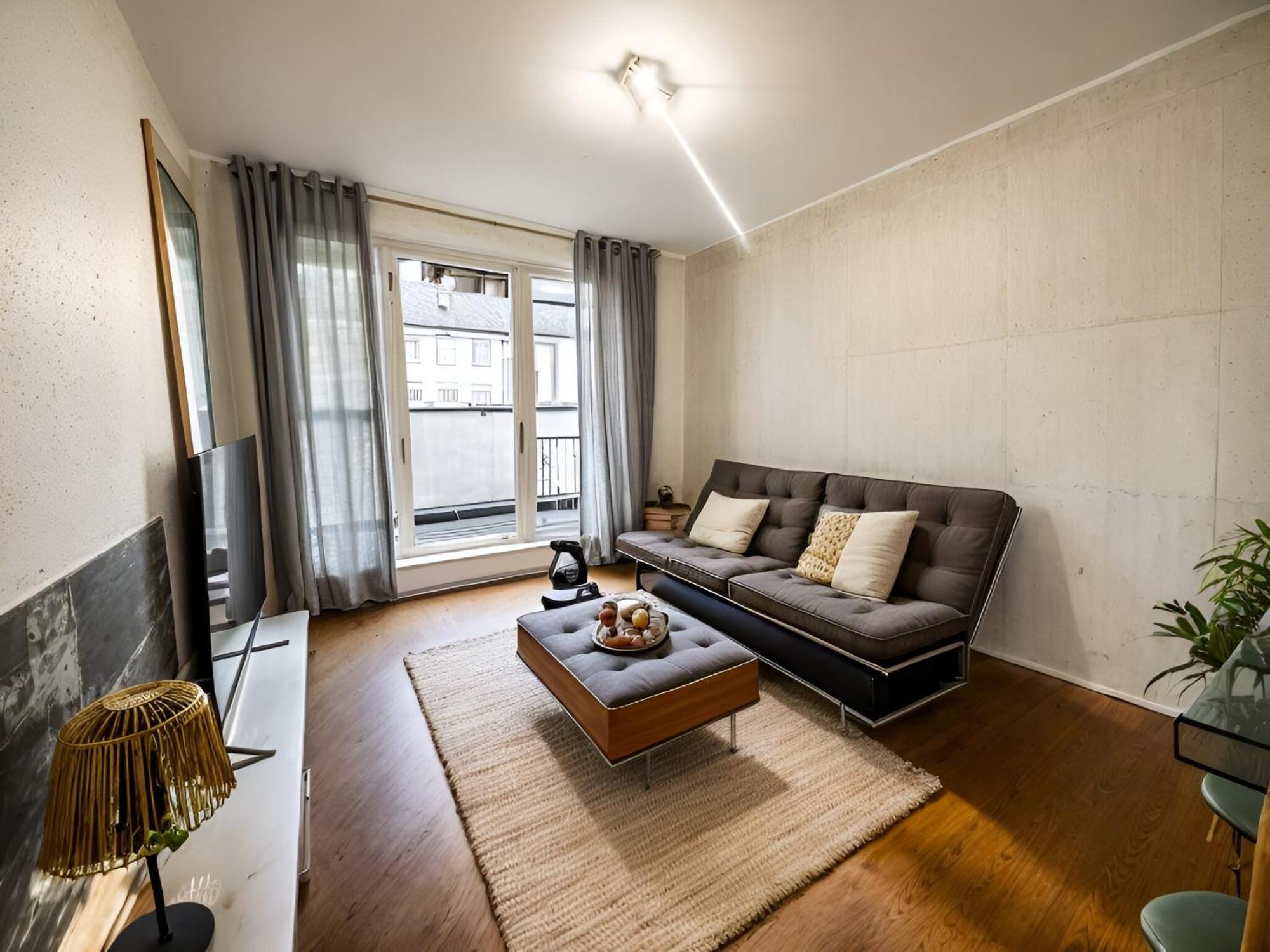 Stbg Bel Appartement Avec Balcon Strasbourg Eksteriør billede
